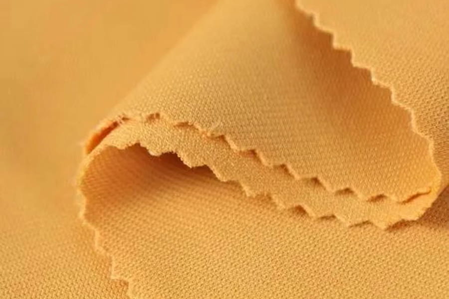 Polyester-ammonia knitted fabric